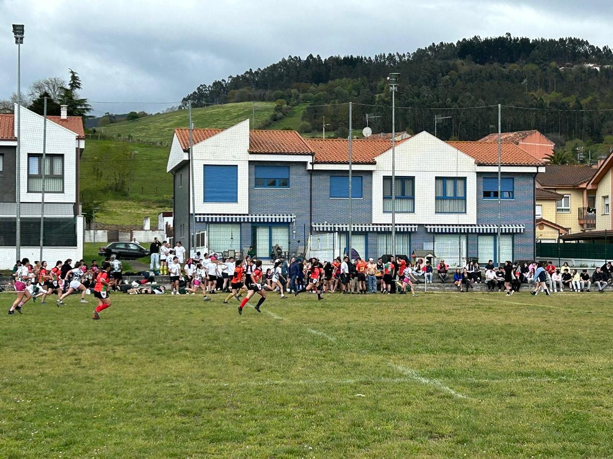 EN IMÁGENES: El Seven de Grado, un "festival" imprescindible para el rugby nacional EN IMÁGENES: El Seven de Grado, un "festival" imprescindible para el rugby nacional