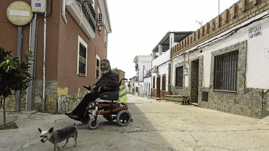 La barriada cacereña de Aldea Moret no se fumigará hasta que los vecinos no lo pidan por escrito