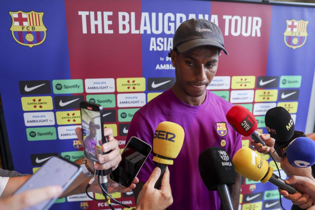 Rashford charla con los periodistas de la gira en Seúl.