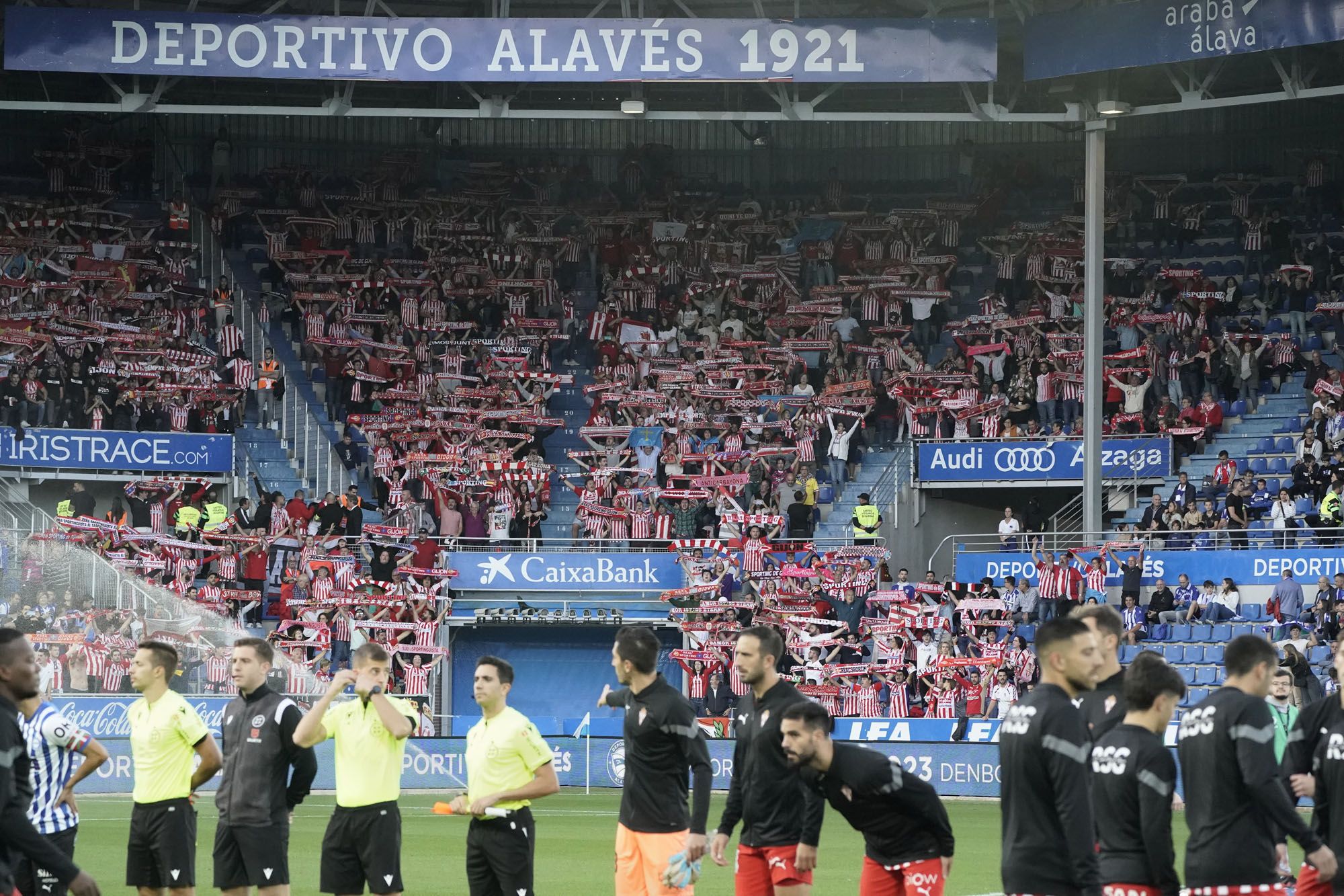 En imágenes: así fue el duelo entre albiazules y rojiblancos en Medizorroza