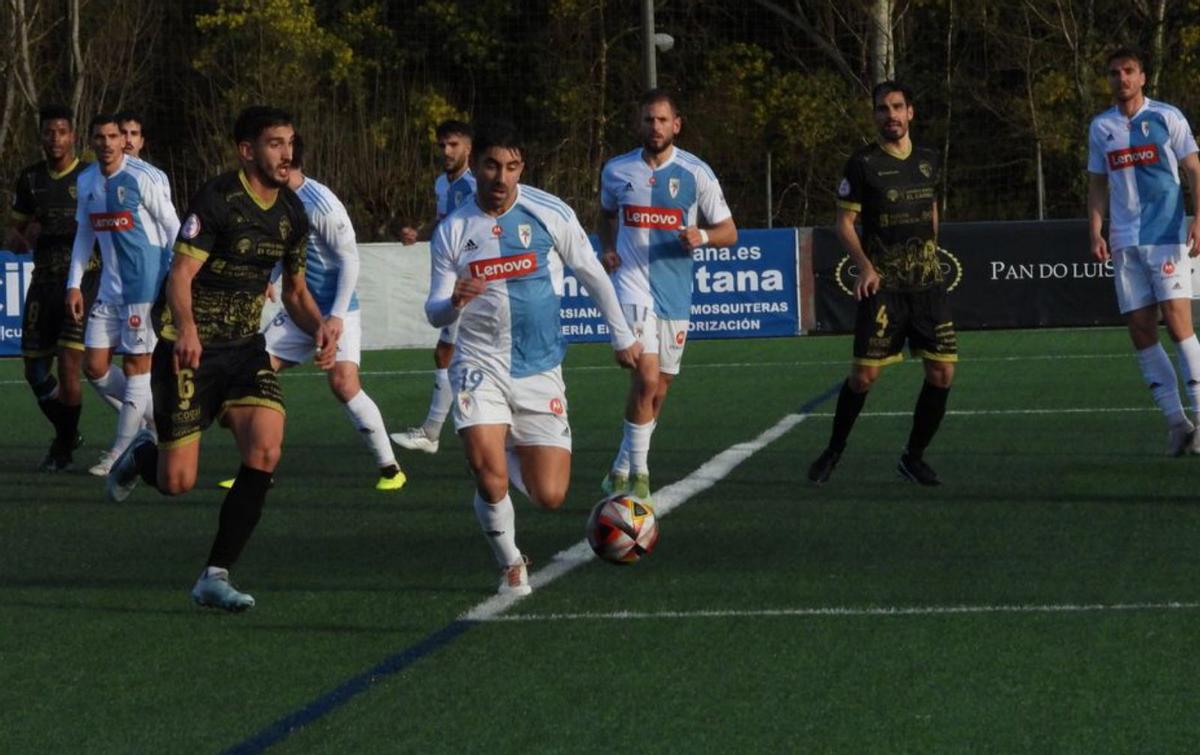 El Ourense CF se gusta ante la SD Compostela