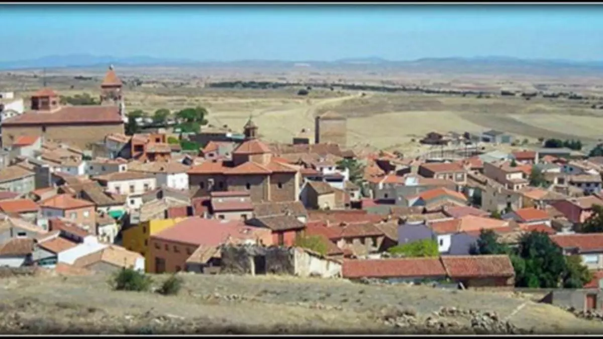 El 'vistoso' pueblo de Teruel con un precioso molino y un pasado muy minero