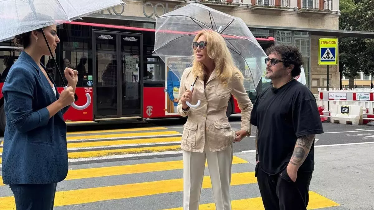 Norma Duval visita A Coruña acompañada de su anfitrión David Perdomo