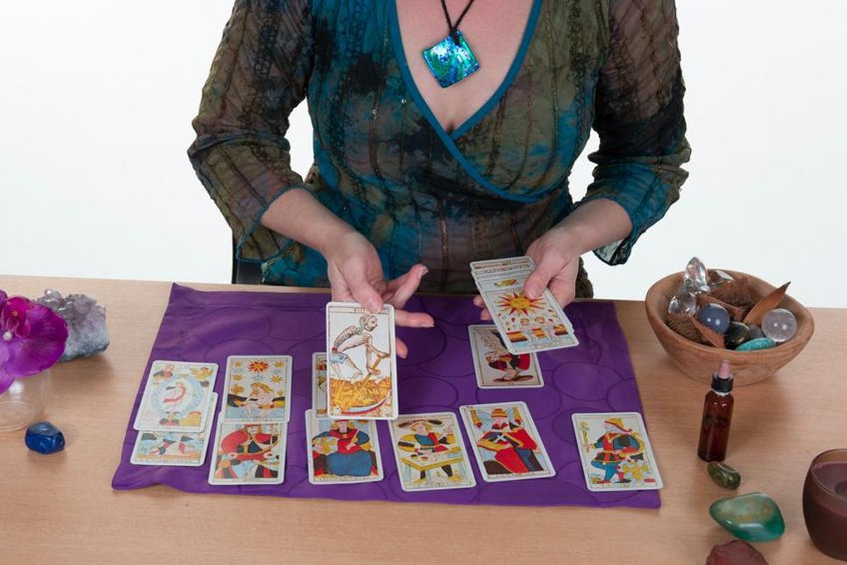 Tarot bueno y barato por teléfono con tarotistas de verdad