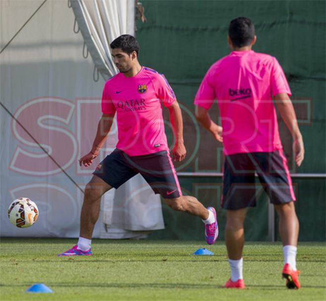 El primer entrenamiento de Luis Suárez en el Barça