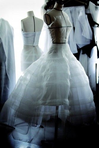 Así se hace un vestido de alta costura de Dior
