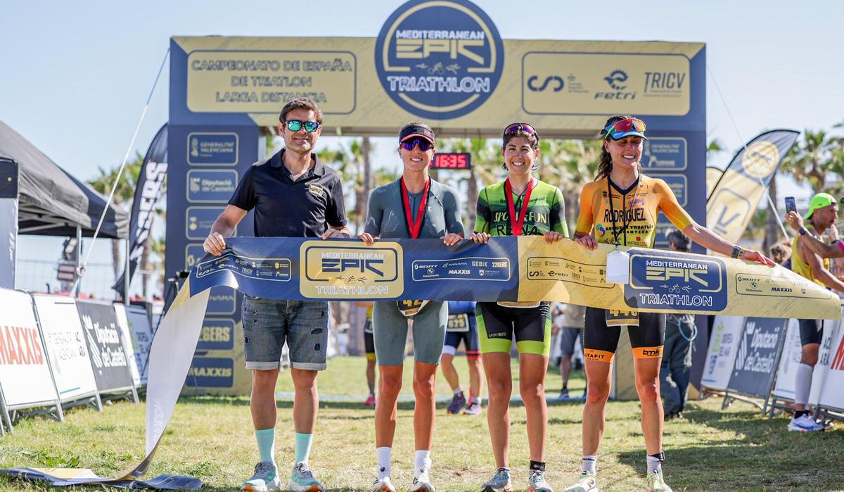 Orpesa ya está preparada para convertirse, un año más, en el epicentro del triatlón nacional e internacional con el V Mediterranean Epic Triathlon.