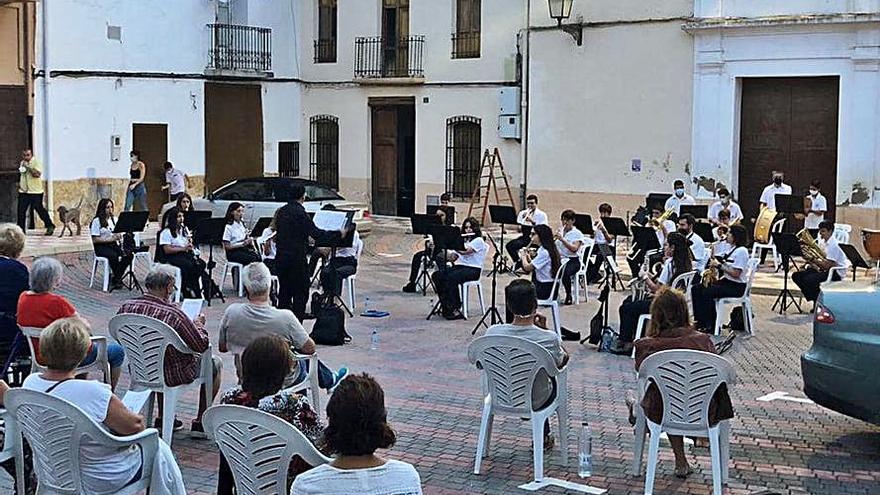 Gandia Poesia i música en directe