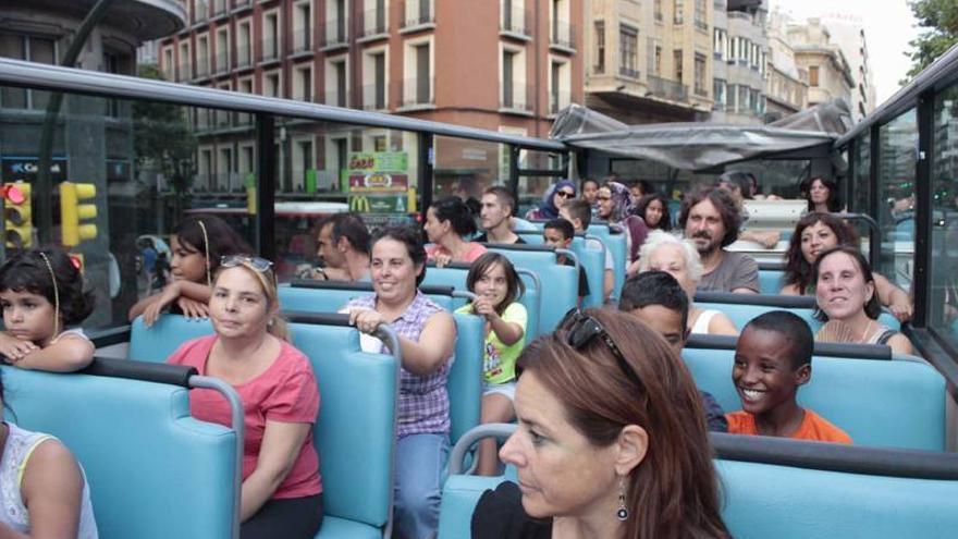 El bus turístico en Zaragoza bate sus mejores registros este verano