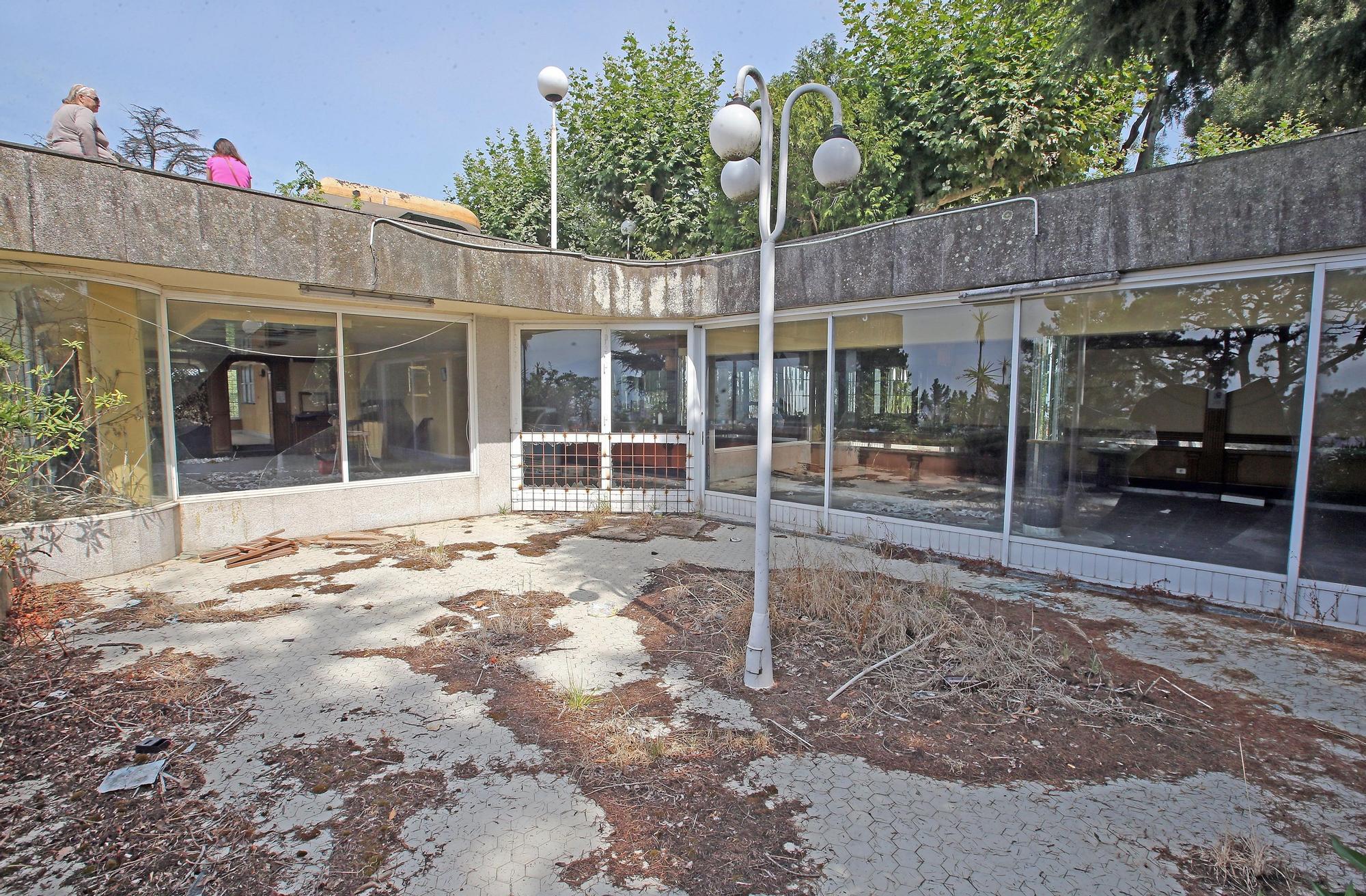 El declive de la cafetería Mirador, en O Castro
