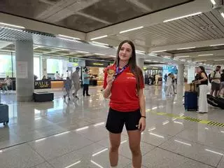 La joya del baloncesto Marta Llompart culmina un año de ensueño con el oro europeo y mira a Houston: "Debo seguir trabajando porque quiero conseguir más cosas"