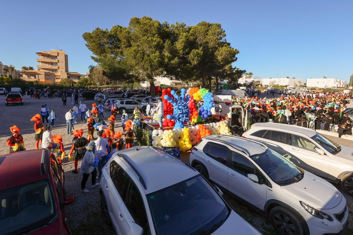 Mira aquí las imágenes de la rúa de Santa Eulària