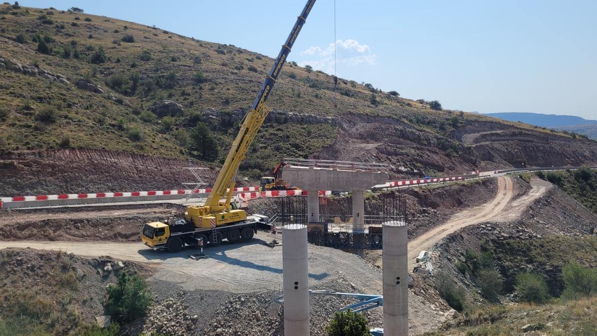 Las obras del Plan Extraordinario de Carreteras de Aragón comenzaron hace 15 meses.