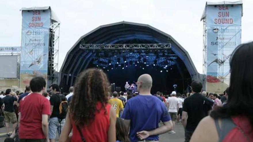 Benicàssim pierde 40.000 asistentes con respecto a 2011