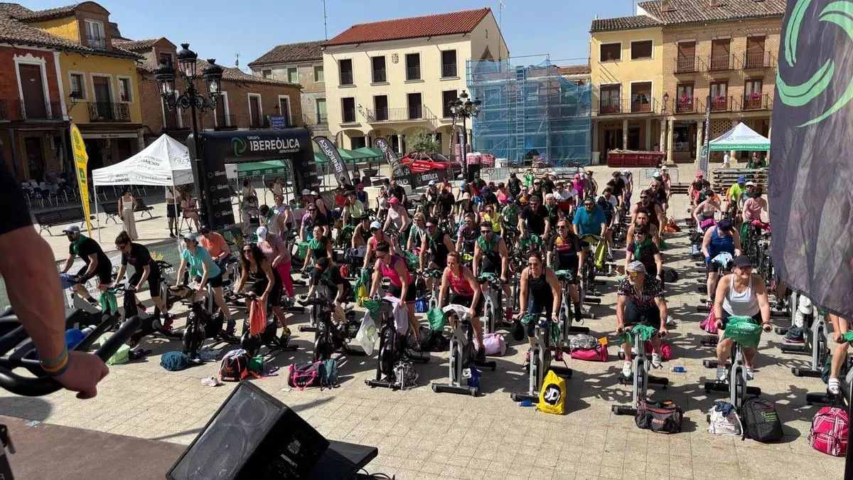 Pedaladas solidarias en Villalpando