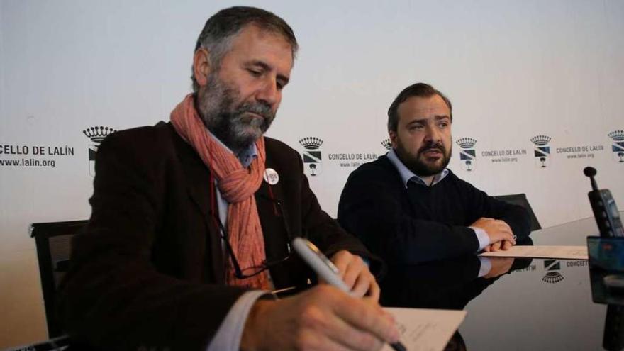 Lourenzo Fernández Prieto y Rafael Cuiña presentaron ayer la programación. // Bernabé/Gutier