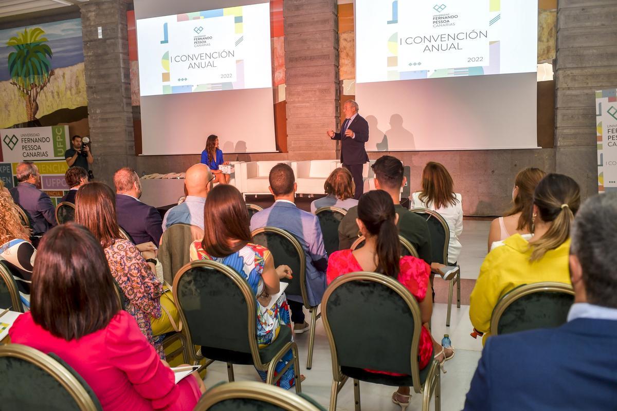 Convención de Universidad Fernando Pessoa Canarias