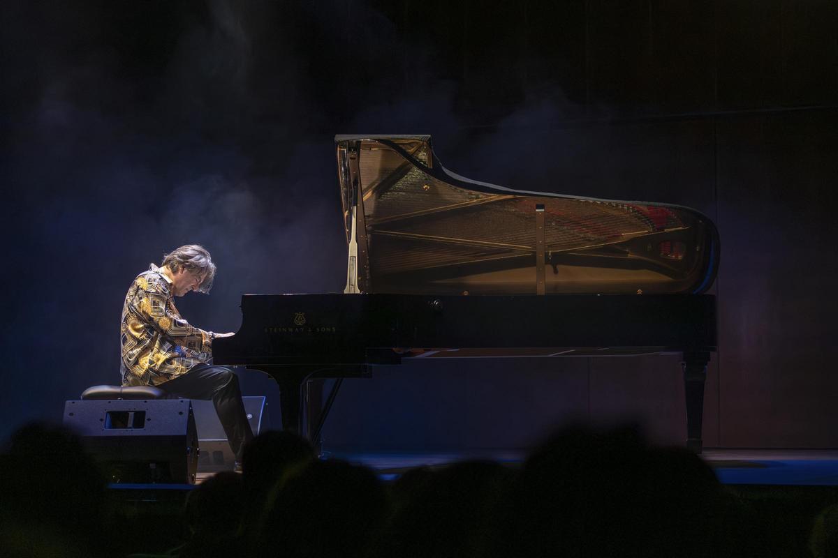 El pianista sevillano Dorantes es uno de los participantes en el festival de San Lorenzo.