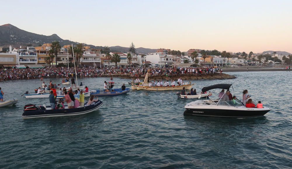 La Virgen del Carmen de Pedregalejo y la de El Palo se encuentran en las aguas del Mediterráneo.