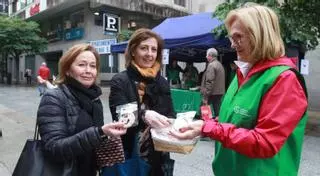 La galleta solidaria de AECC salió a la calle para colaborar con la investigación en cáncer