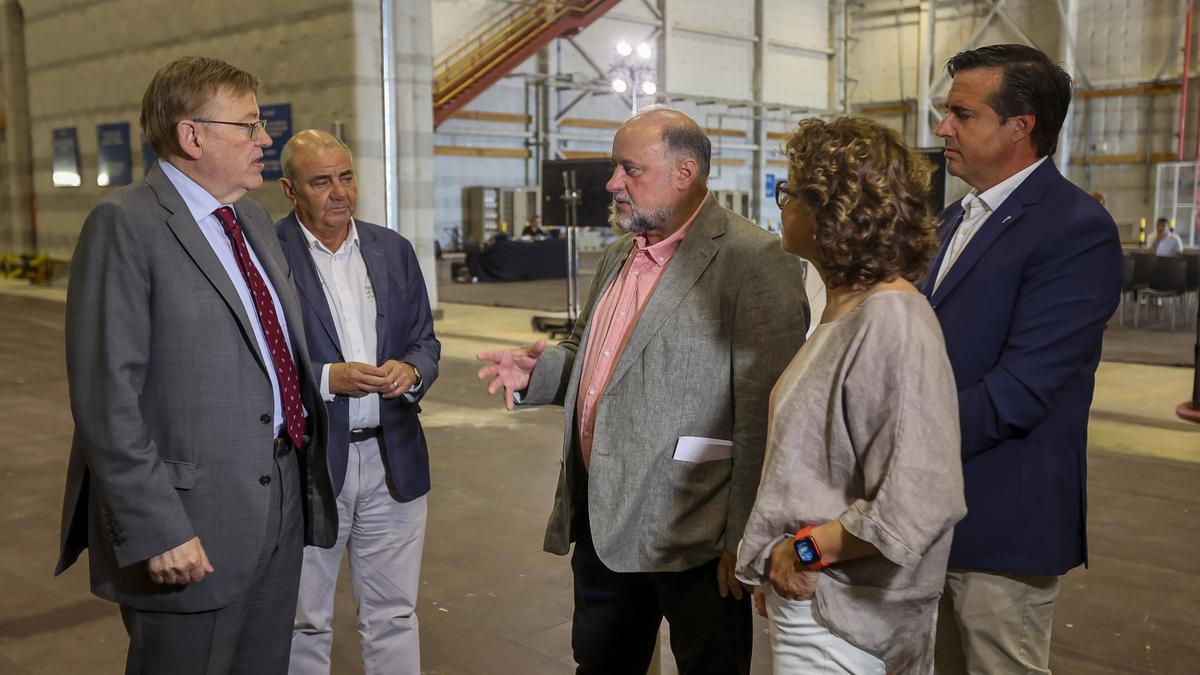 Puig, Rodes, Bueno y Campos con el presidente de la Asociación de Productoras Españolas.