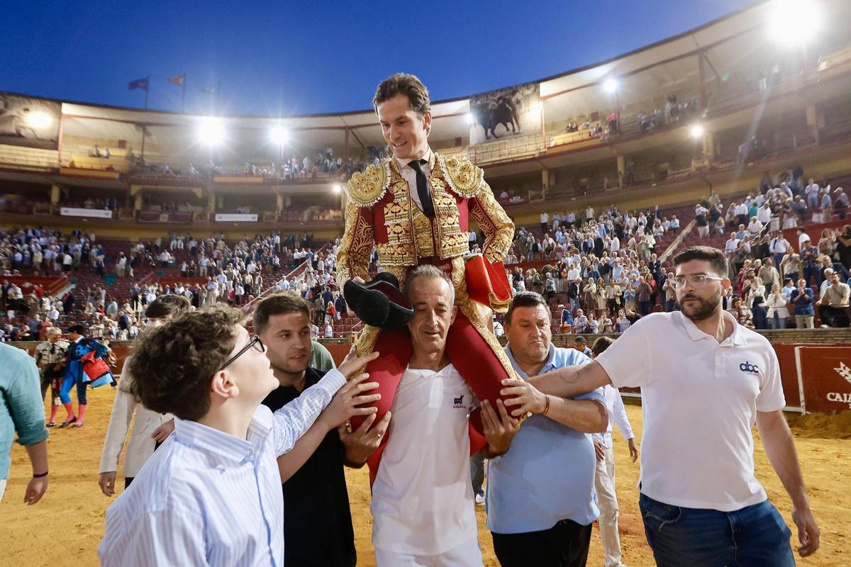 La primera corrida de abono de la Feria Taurina de Córdoba, en imágenes