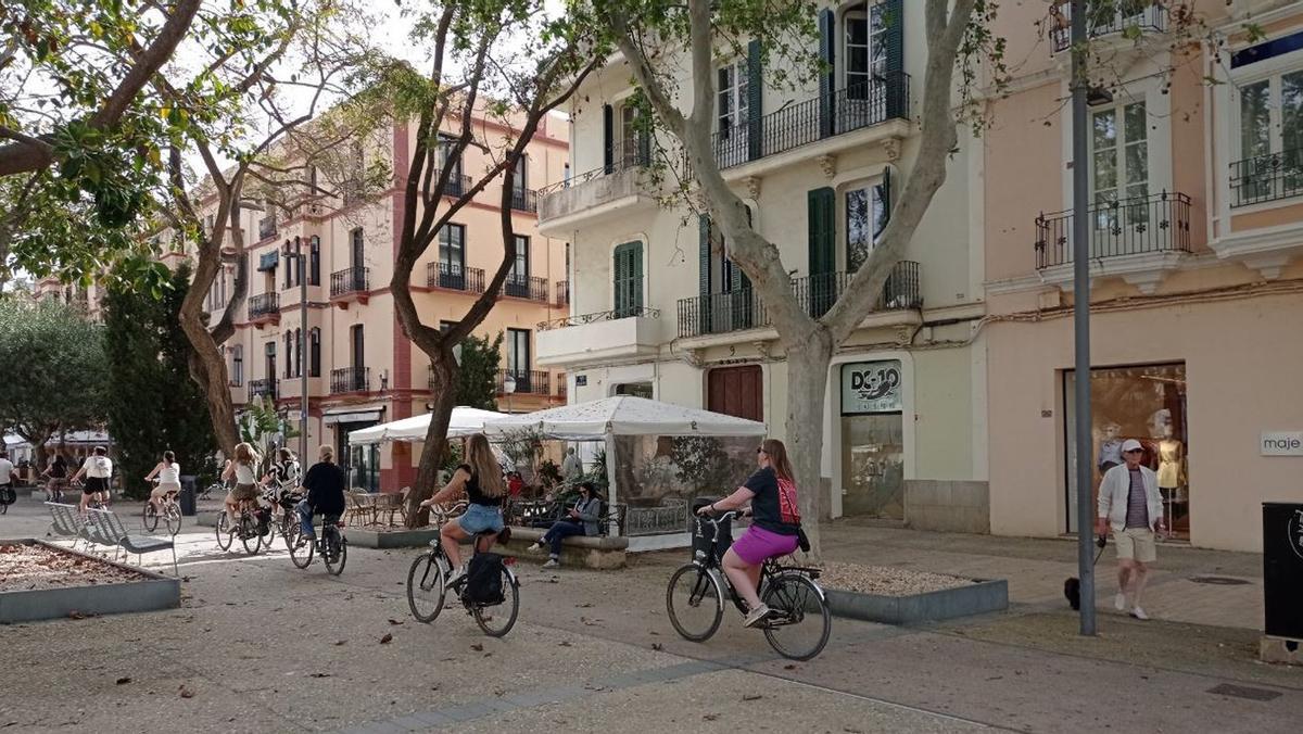 Bicis en Vara de Rey: ni señales ni amenaza de multas | DI