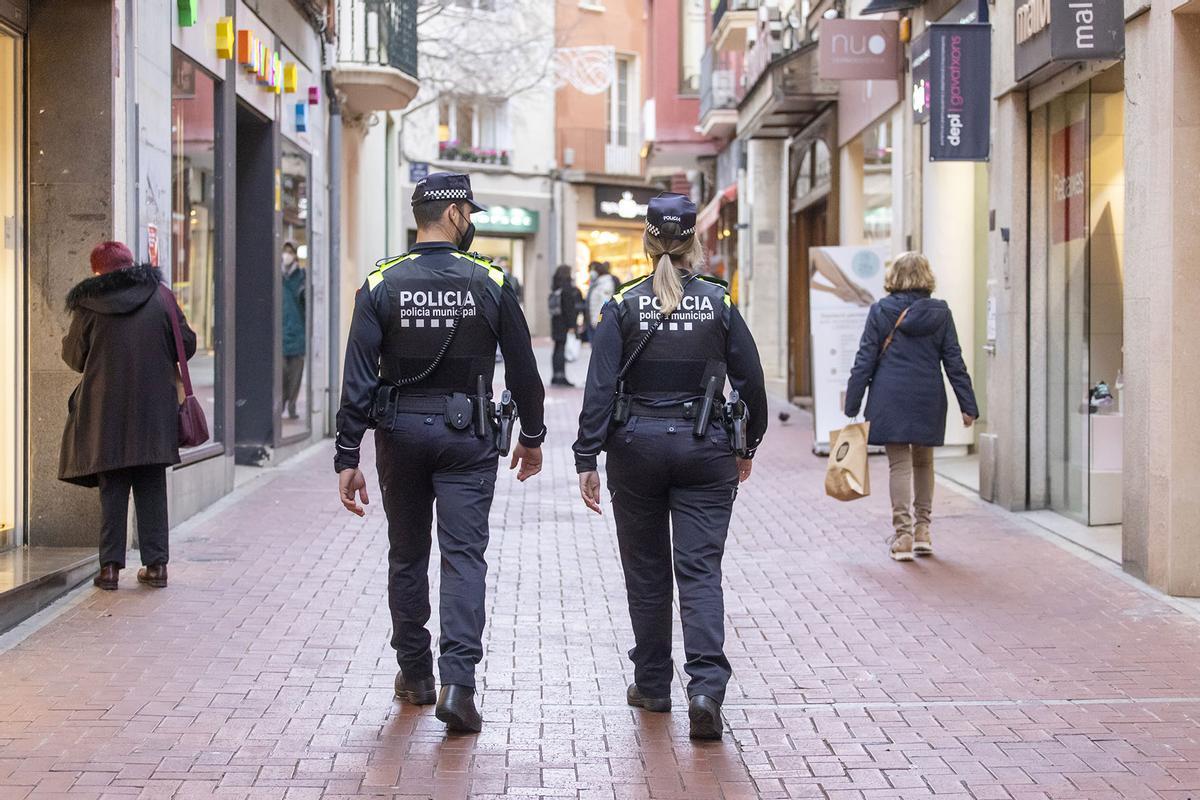 Detenen un jove per apunyalar-ne un altre a Terrassa Detenen un jove per apunyalar-ne un altre a Terrassa