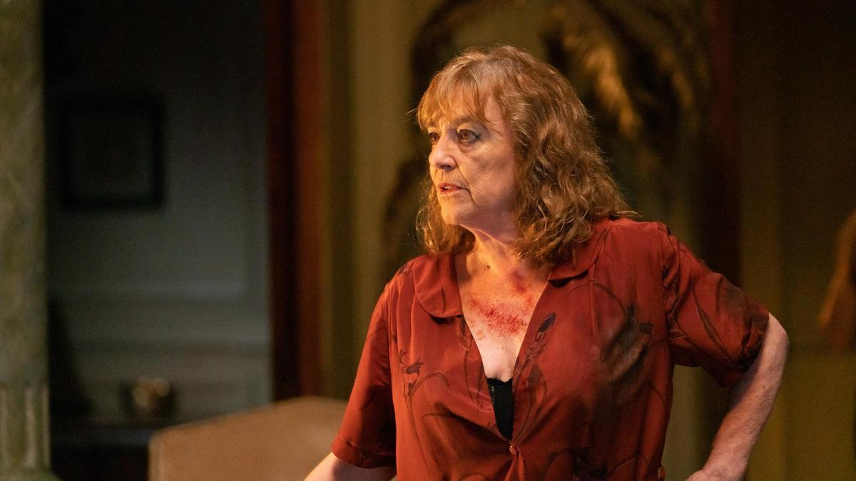 Carmen Maura como protagonista de ‘Vieja loca’, debut de Martín Mauregui producido por JA Bayona y Belén Atienza