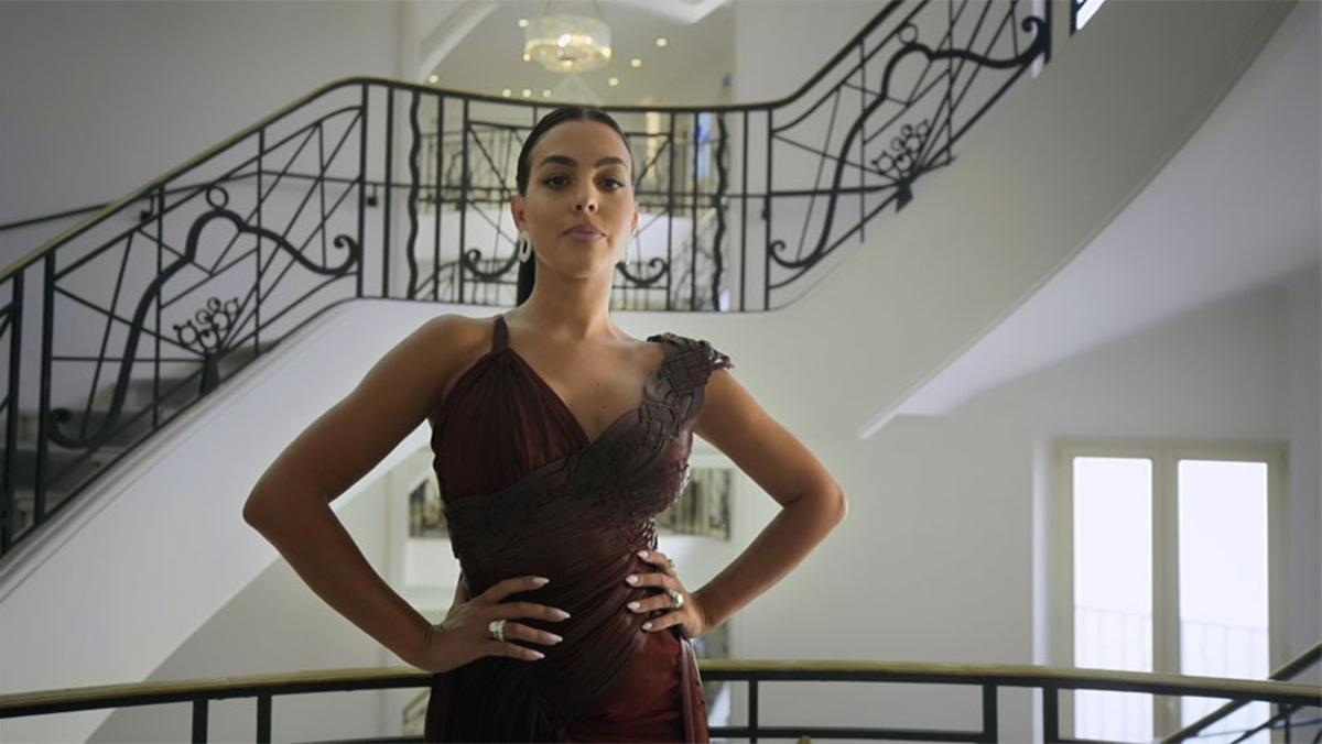 Con vestidazo de Jean Paul Gaultier, en Cannes