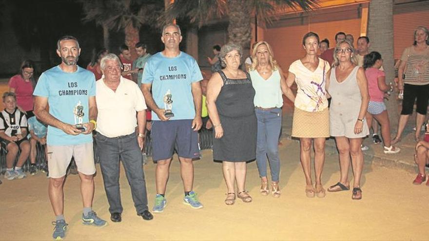 El torneo de petanca Agustín Jurado ‘El Zorro’, de Pedro Abad, un éxito solidario