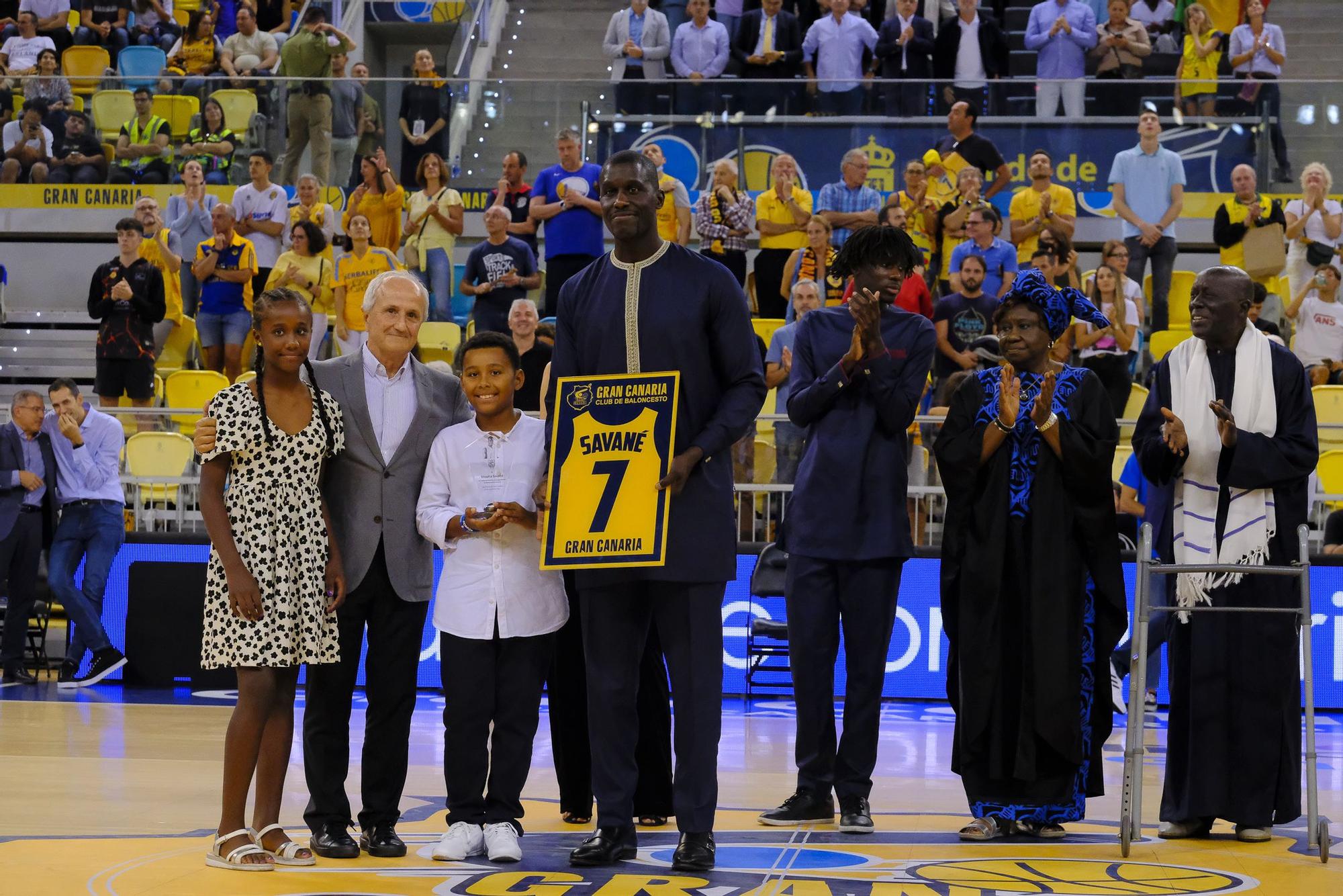 La camiseta del 7 'eterno' ya luce en el Arena