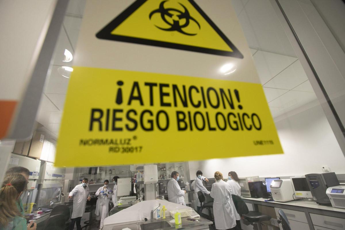 Laboratorio de Microbiología del HUCA.