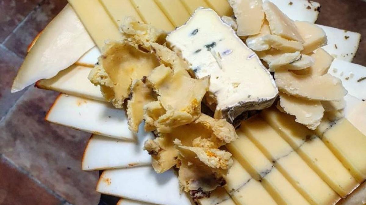 También hacen tablas (o tartas) de queso para llevar