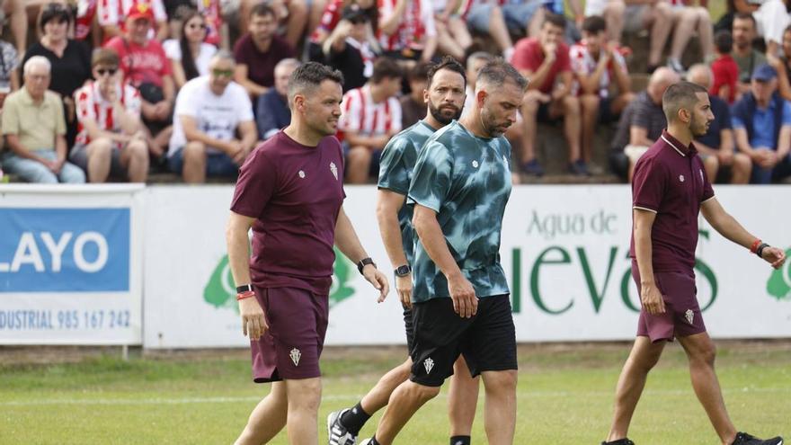 Nicolás Larcamón confirma que faltan dos fichajes por llegar al Sporting: "Tienen que venir a dar un salto de calidad"