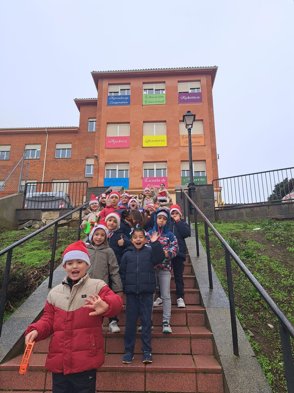 El colegio Virgen de la Vega de Benavente celebra la Navidad