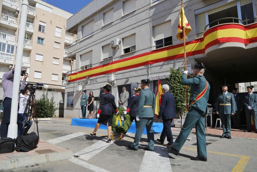 Misa y acto castrense en el cuertel de la Compañía de la Guardia Civil de Torrevieja y la Vega Baja el día de la Virgen del Pilar