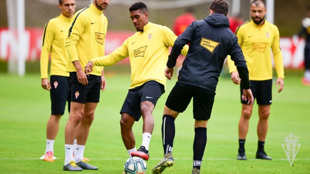 Entrenamiento del Sporting en Mareo.