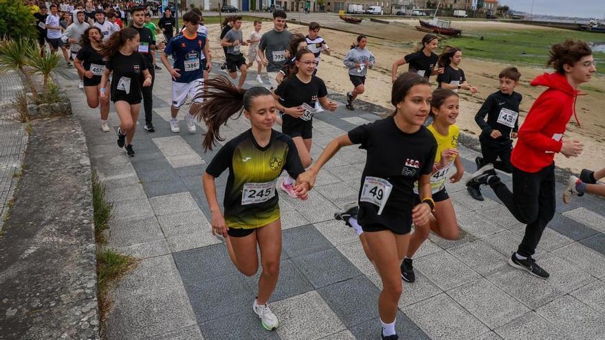 Juan Sánchez y Lucía Mariño ganan la Carreira dos Institutos de Cambados