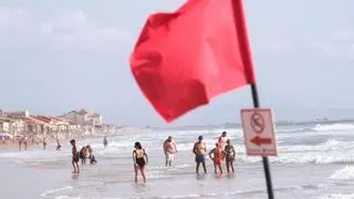 Socorrismo en las playas en Guardamar: sin quads ni motos acuáticas por los incumplimientos de la nueva contrata