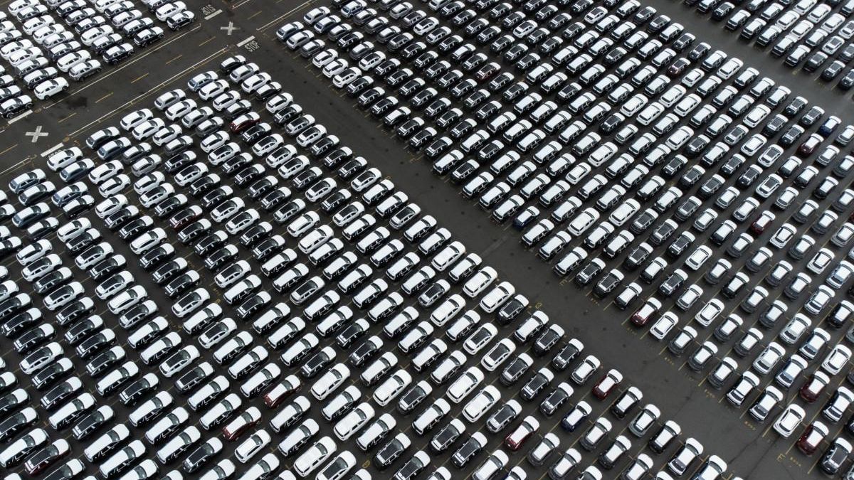 Las ventas de coches sufren un ligero descenso en Europa en el arranque de 2025