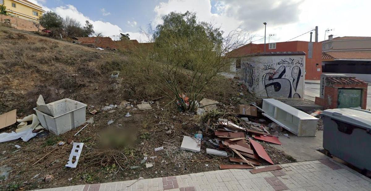 Foto de archivo de basura en la calle El Fagot.