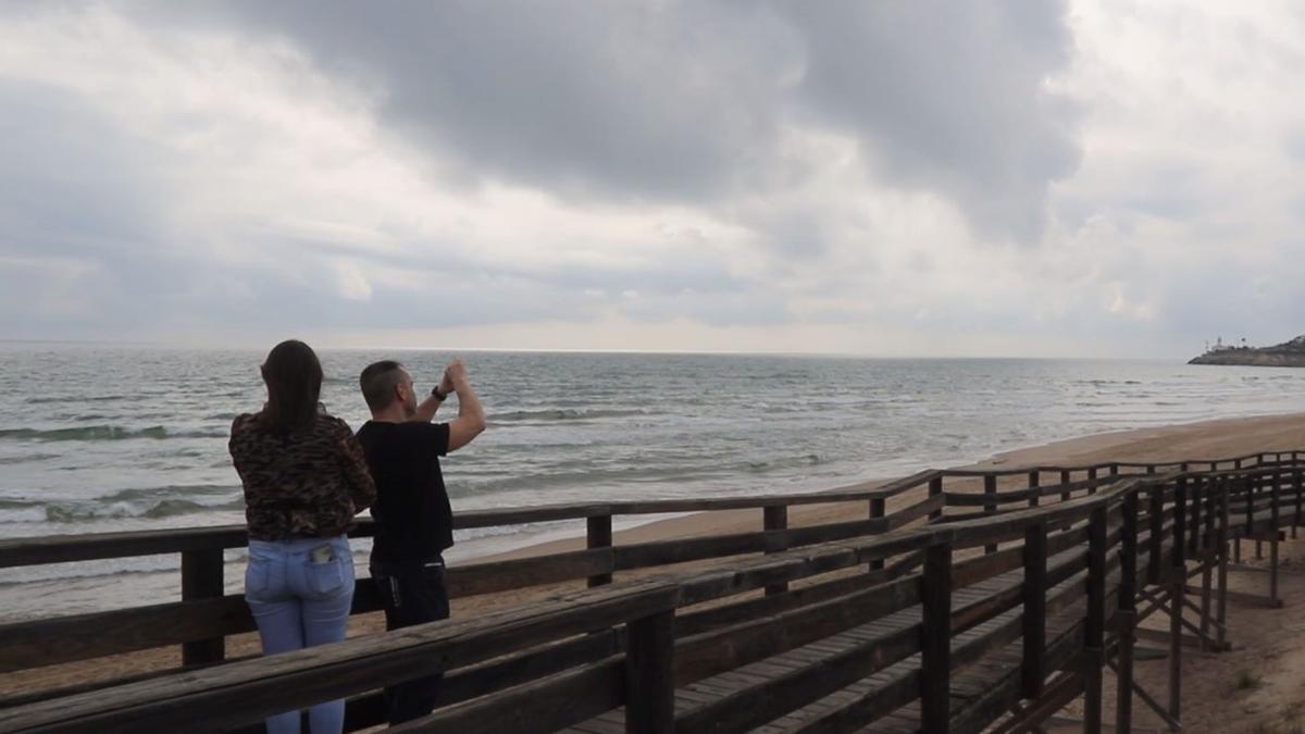 Las playas de la Ribera y la Safor ya están listas para el baño tras la dana.