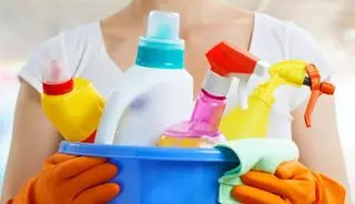 La OCU avisa: 5 productos de limpieza que debes evitar en tu hogar