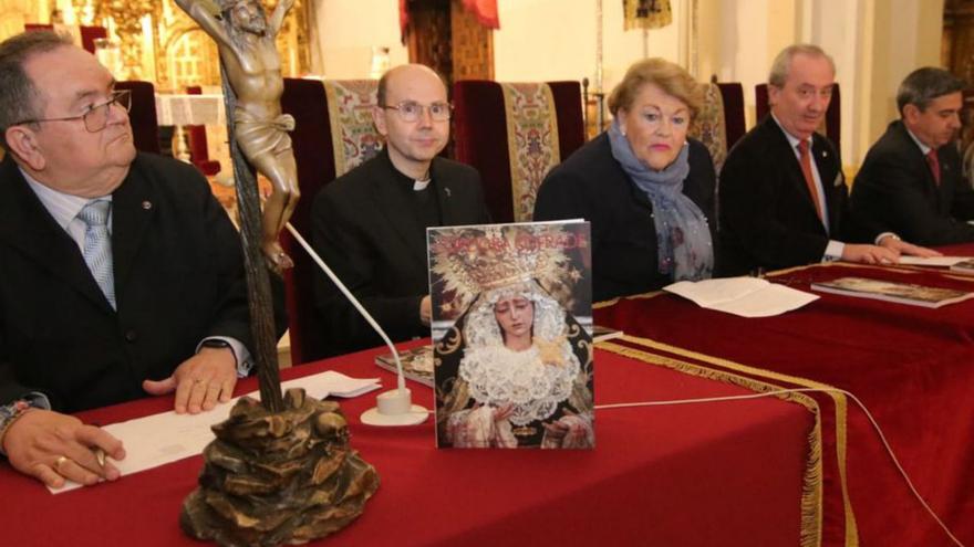 La iglesia de San Andrés acoge la presentación de ‘Córdoba Cofrade’