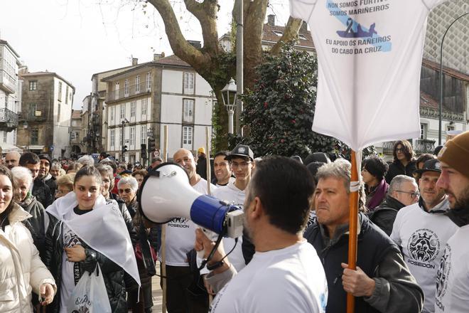 FOTOGALERÍA | Multitudinaria manifestación en Santiago contra la gestión del vertido de pélets