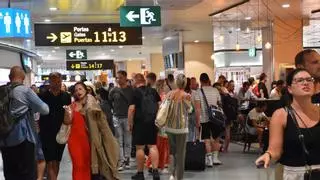 El aeropuerto de Ibiza mueve 1.615 aviones durante la operación salida