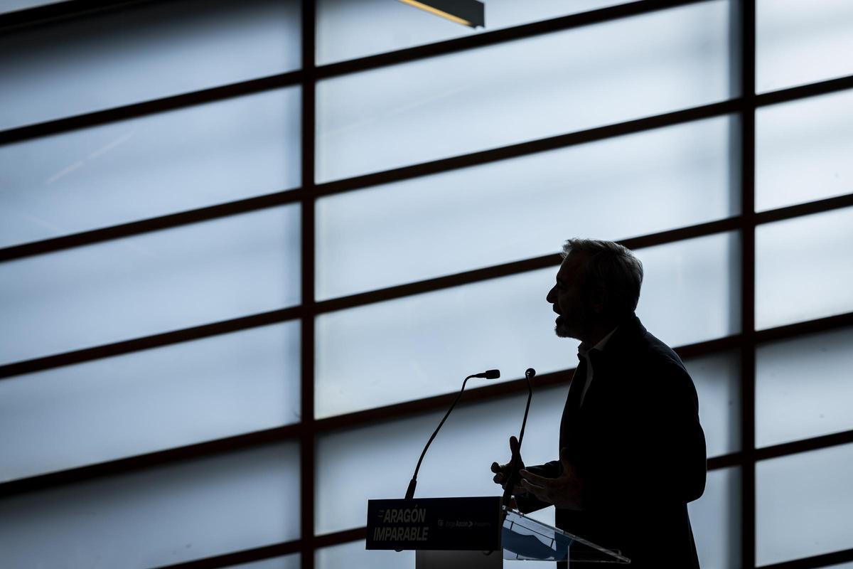 Jorge Azcón, en la reunión del PP en la que se presentó el lema de campaña, 'Aragón imparable'.