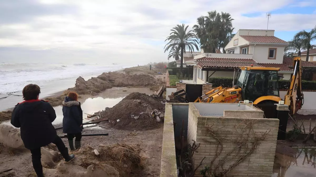 El impacto del temporal Harry en Morvedre: así están el camping, la Malvarrosa y Almardà