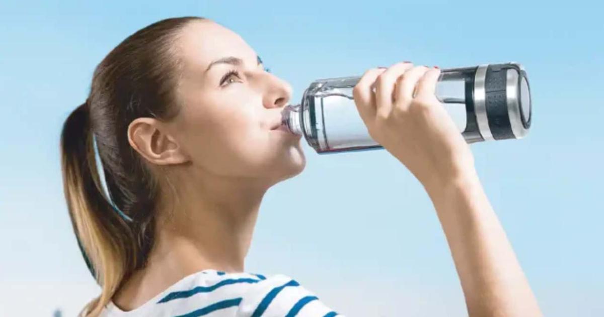 Agua hidrogenada: Qué es y qué beneficios tiene para la salud el hidrógeno